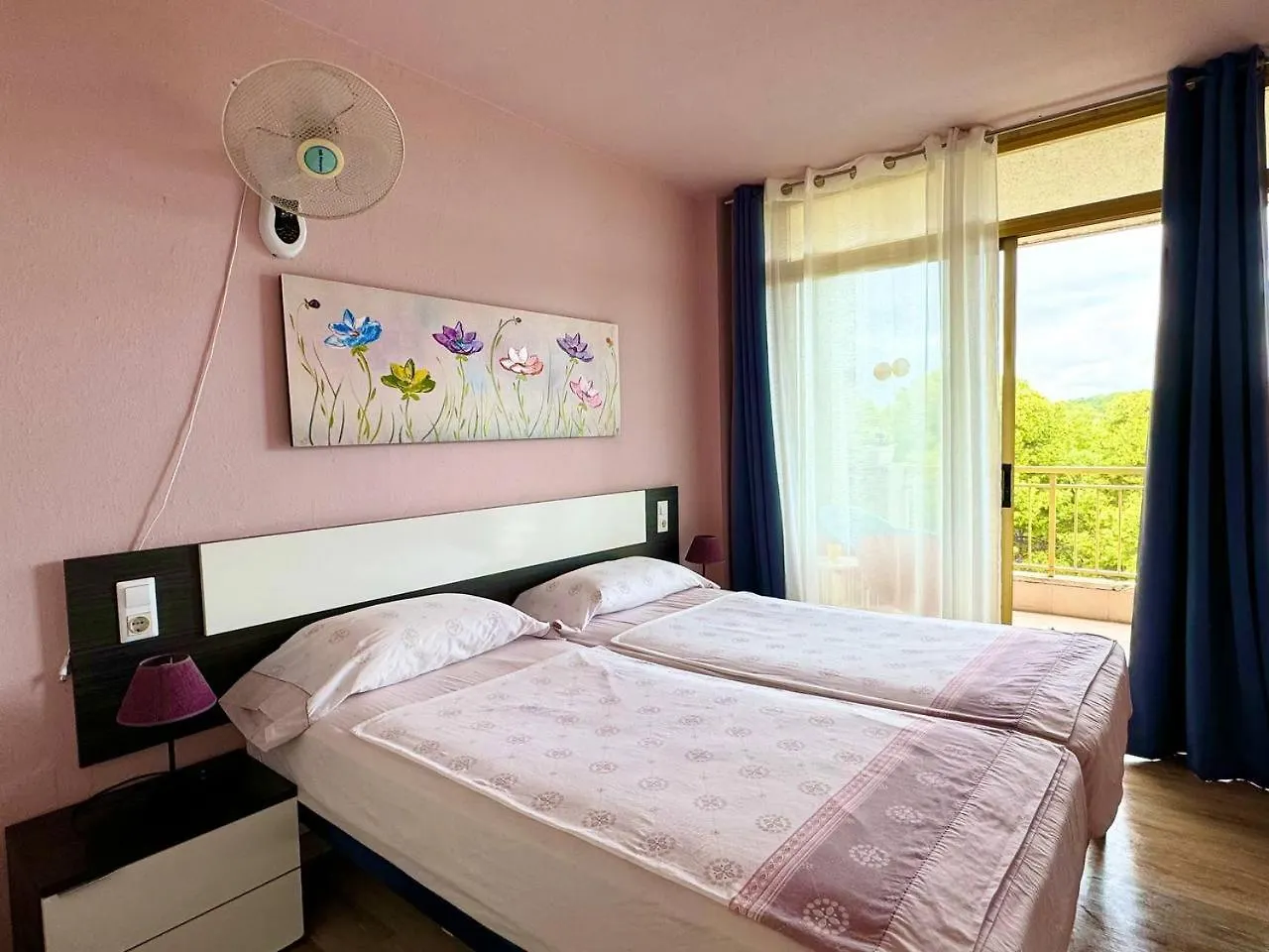 Apartsalou Lea Салоу